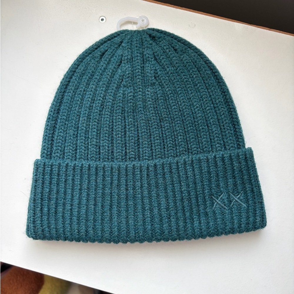 Uniqlo KAWS Heattech Green Ribbed Knit Beanie - NWT